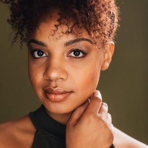 Meet your Posher, Nora